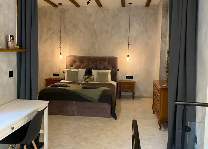 Appartamento Courthouse Slavi