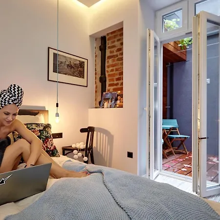 Apartman Courthouse Slavi